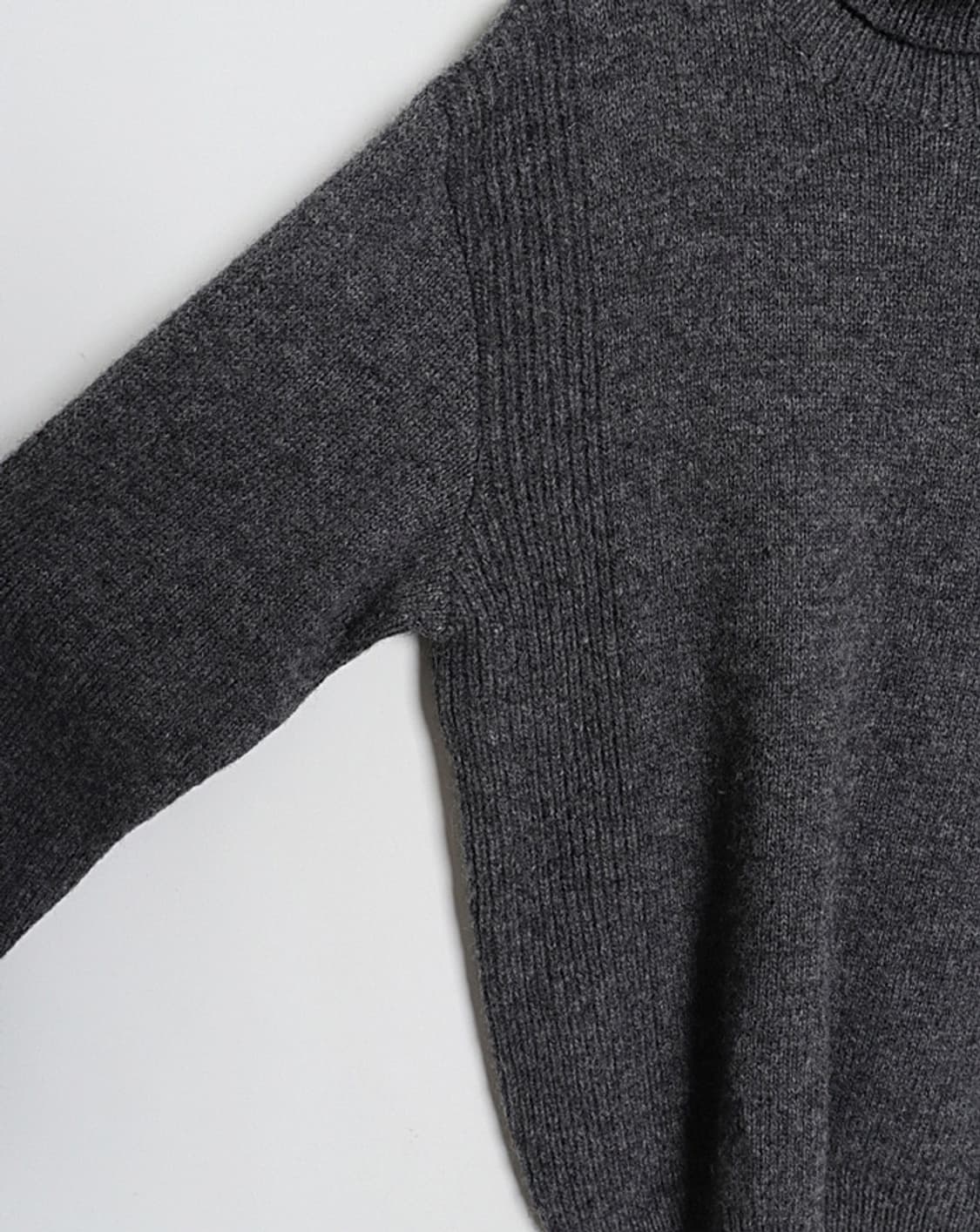 A.P.C 터틀넥 니트 상품이미지3