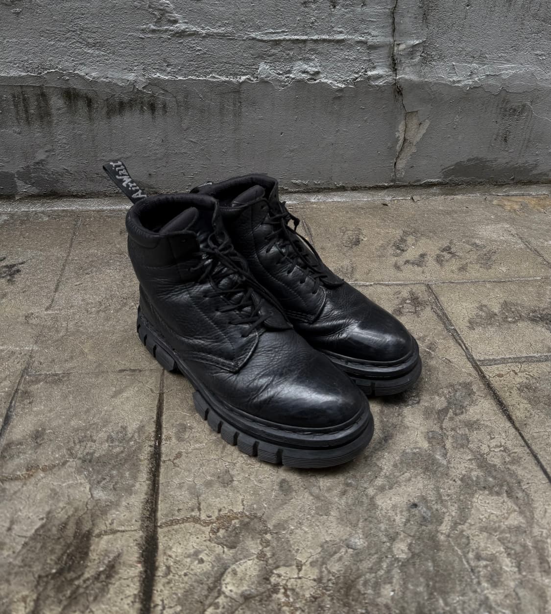 닥터마틴 블랙라벨 말가죽 워커 부츠 상품이미지2