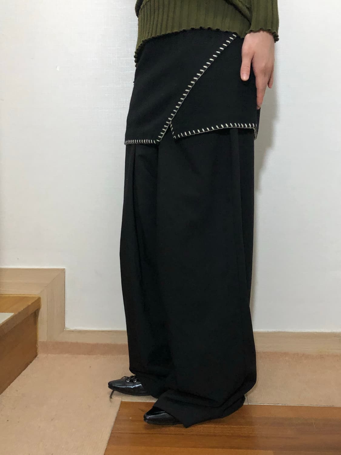 빈티지 블랙 스티치 스커트 상품이미지1