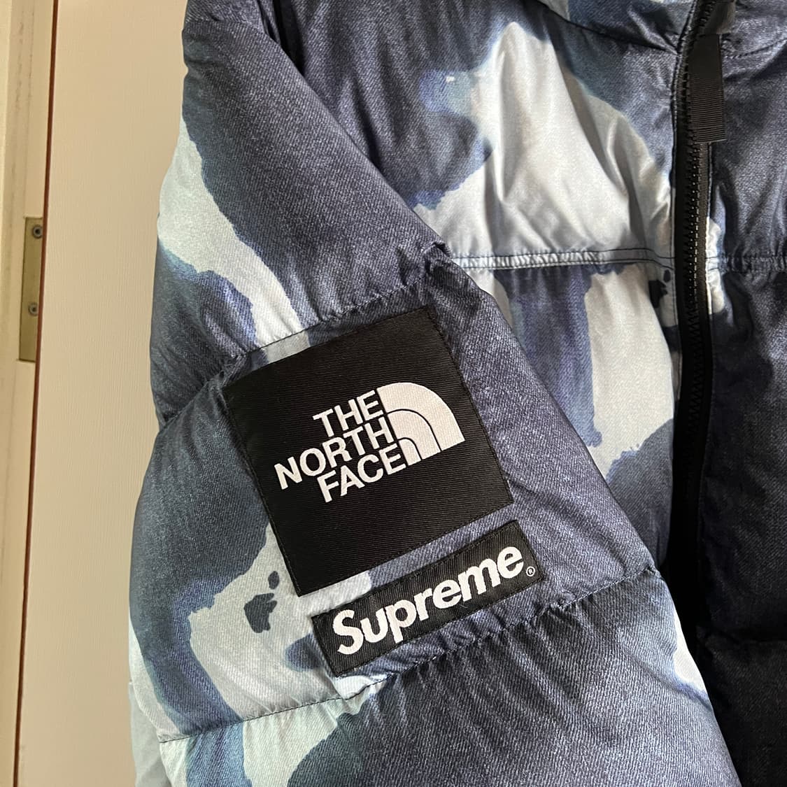 XL 슈프림 X  노스페이스 블리치드 눕시 패딩  상품이미지3