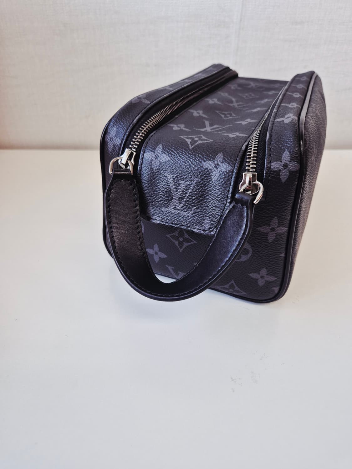 루이비통 모노그램  돕 키트 파우치 상품이미지6