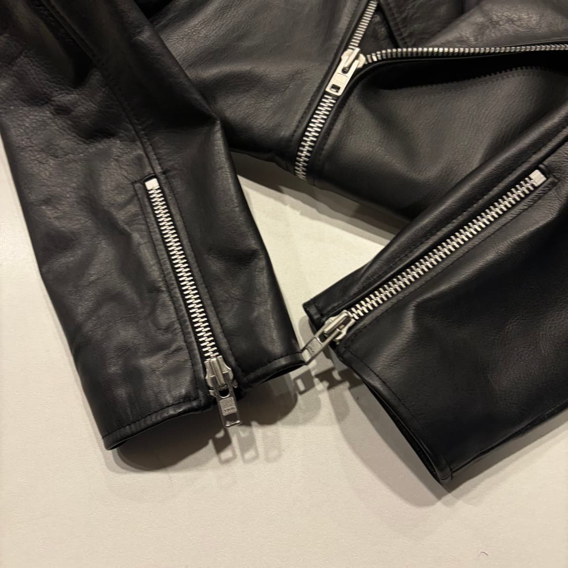 [M] 인사일런스 블랙 레더 라이더 자켓 D81 상품이미지7