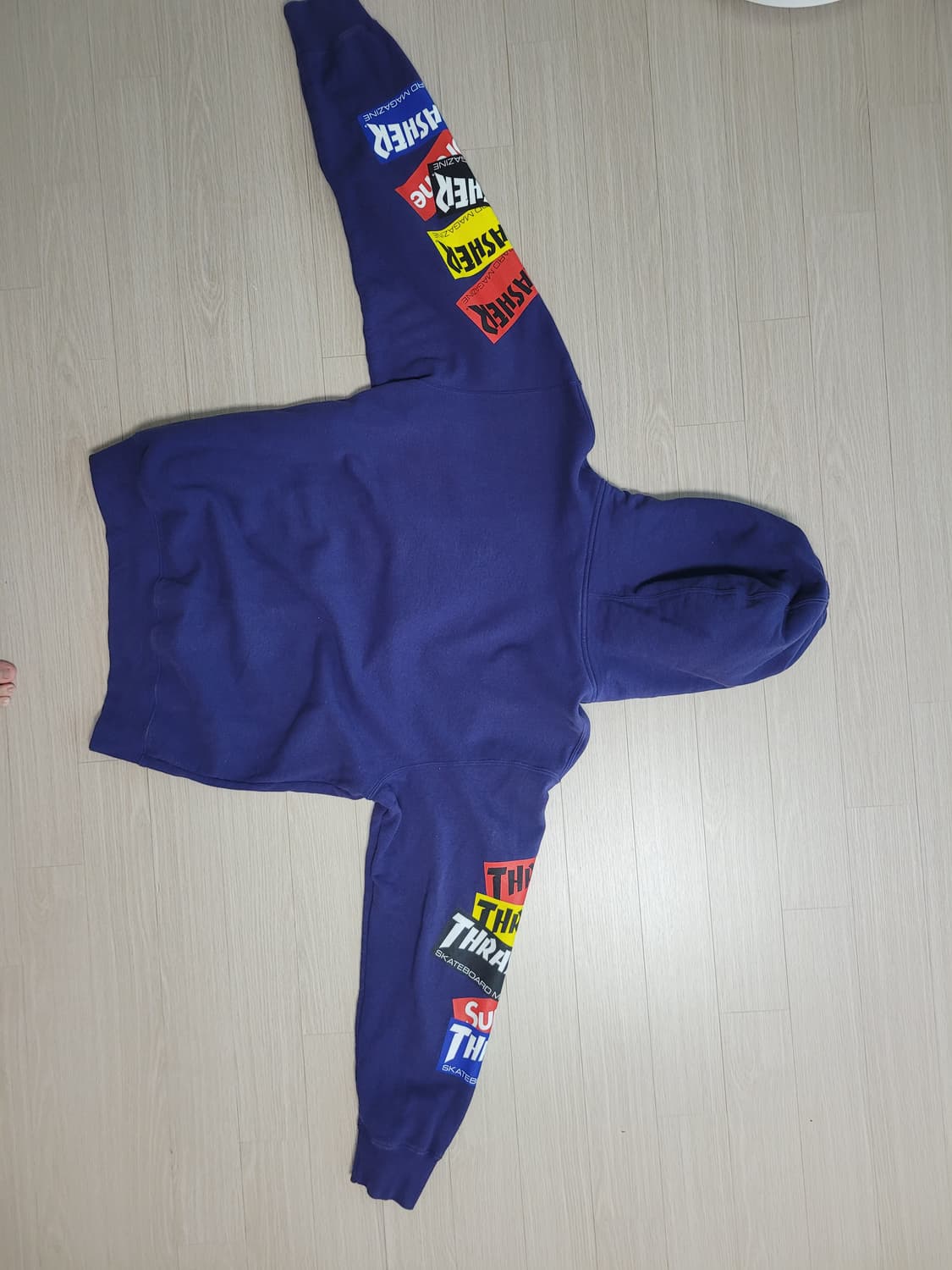 슈프림 x 트레셔 21fw 멀티로고 후드집업 상품이미지7