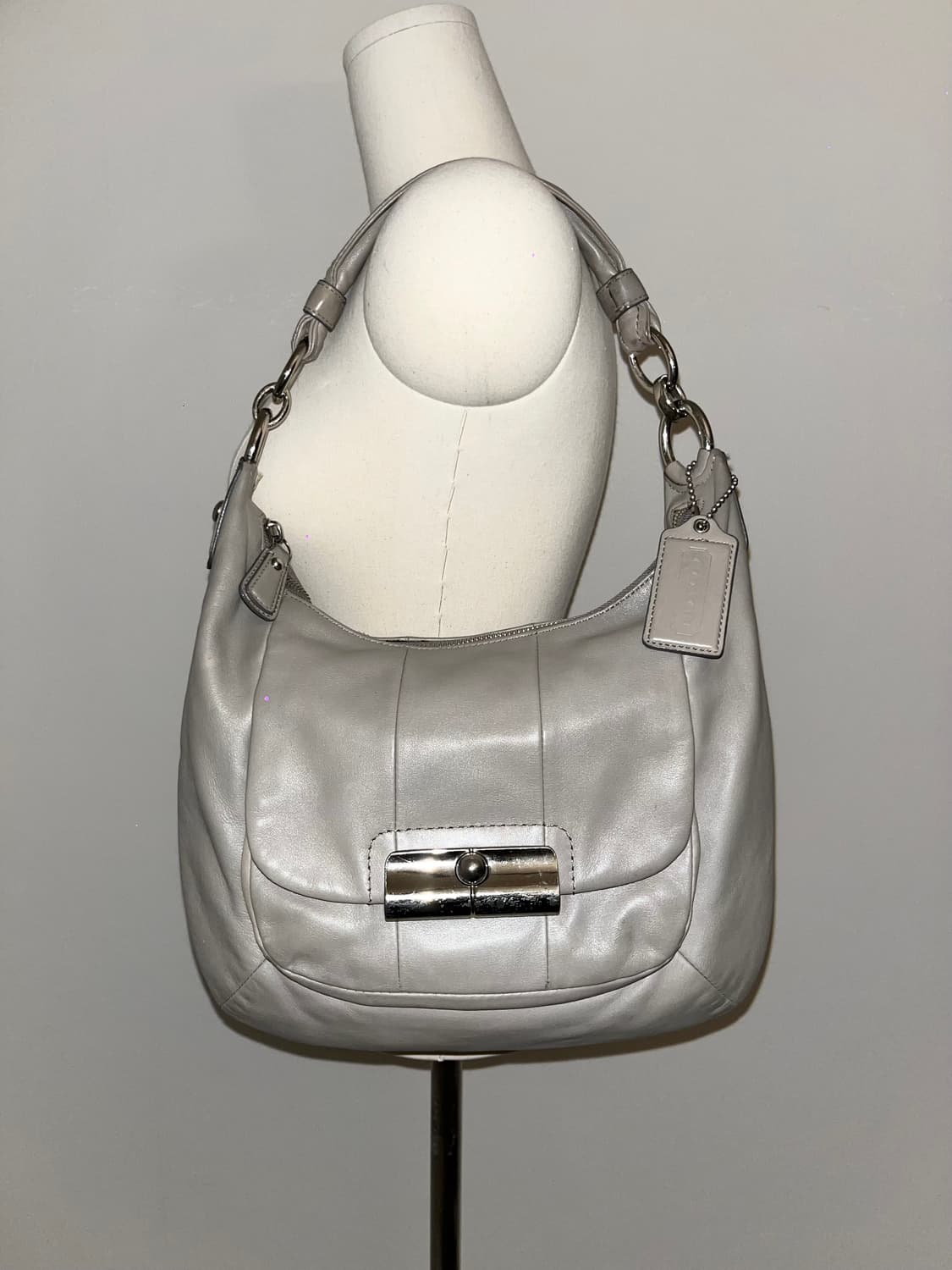 📦Coach gray shoulder bag 상품이미지1