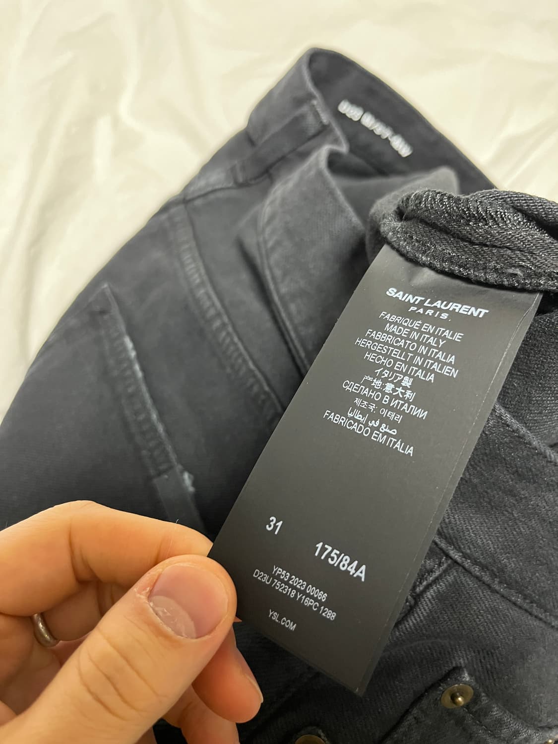 [31] 생로랑 블랙 스트레이트 데님 팬츠 상품이미지9