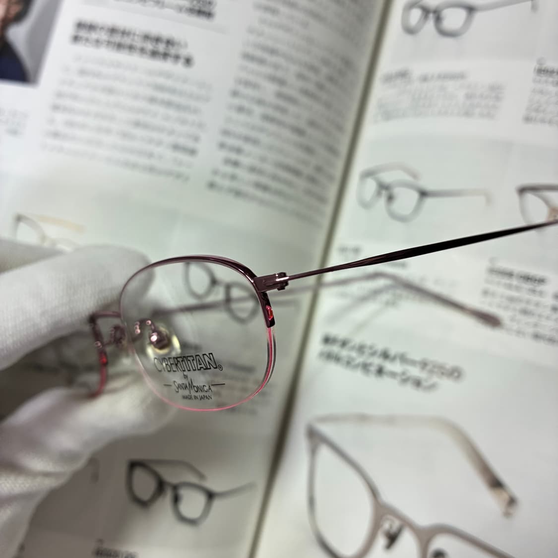 SANTA MONICA 산타모니카 반무테 티타늄 핑크 안경 상품이미지3