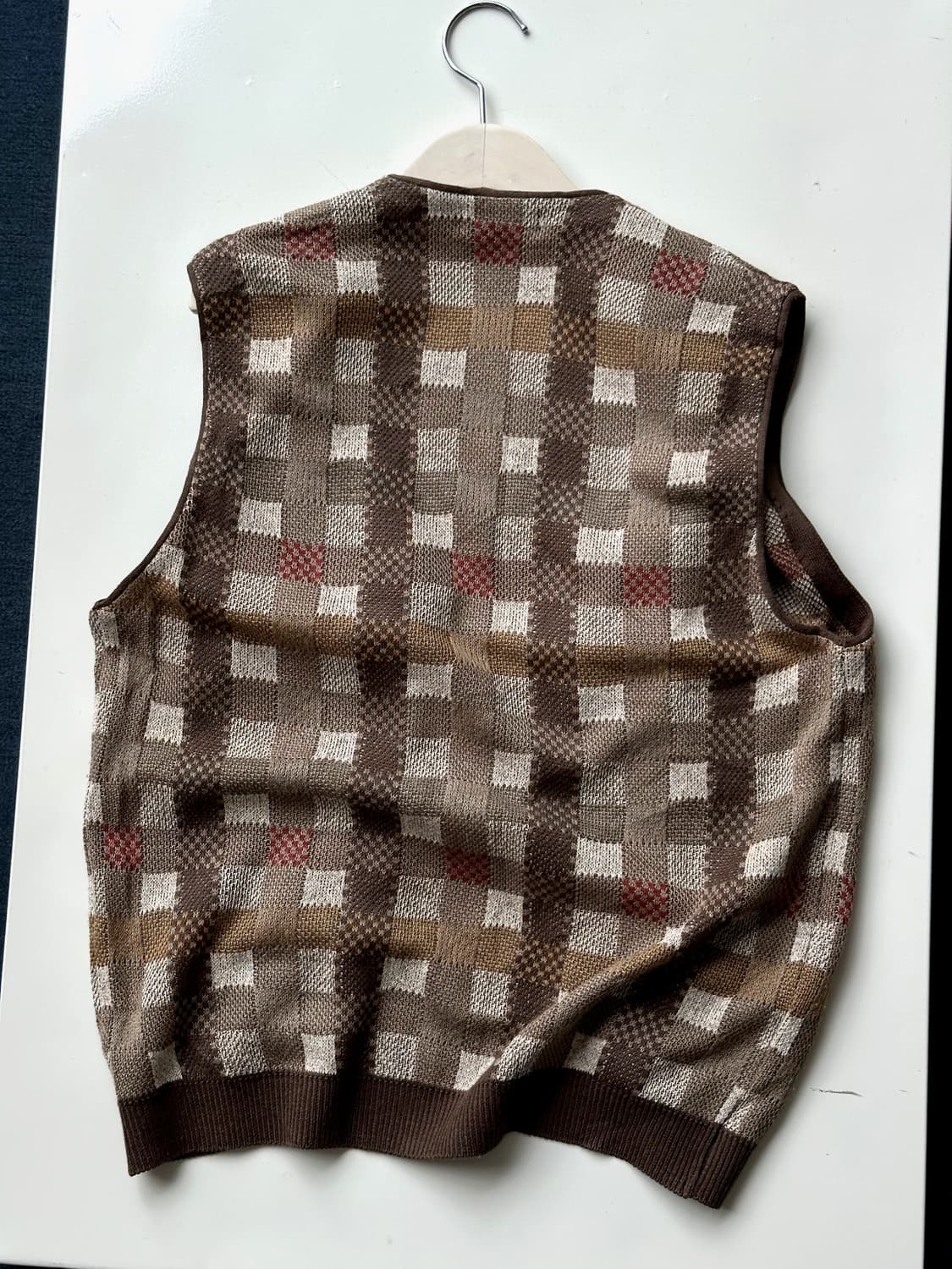 Linen blend square pattern knit vest 상품이미지5