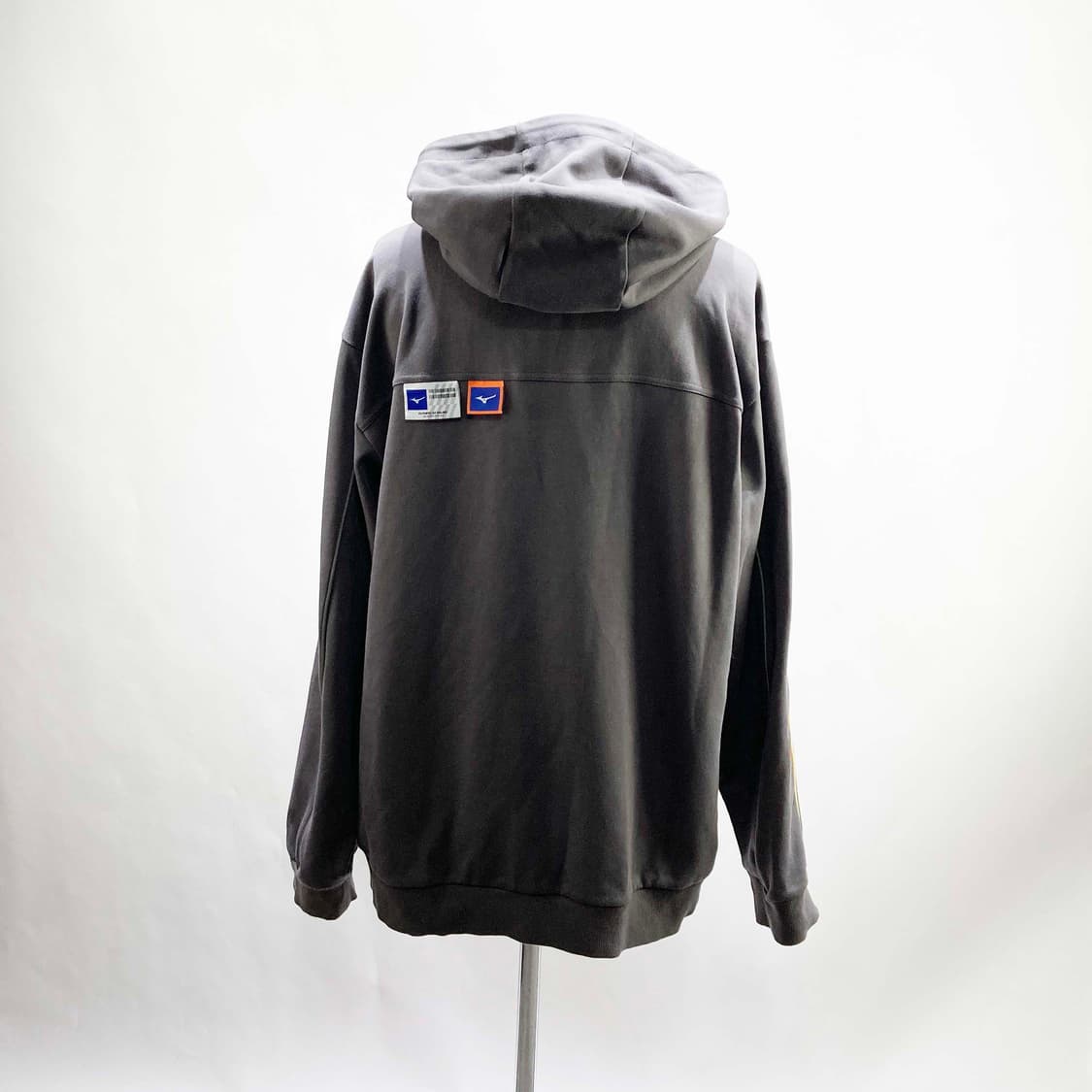 미즈노 2020 남성캐주얼후드티 100 상품이미지3