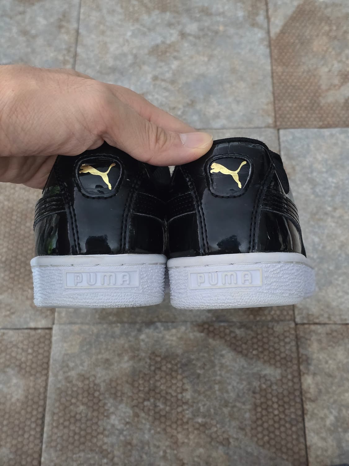 (240)푸마 바스켓 하트 페이턴트 블랙 상품이미지7