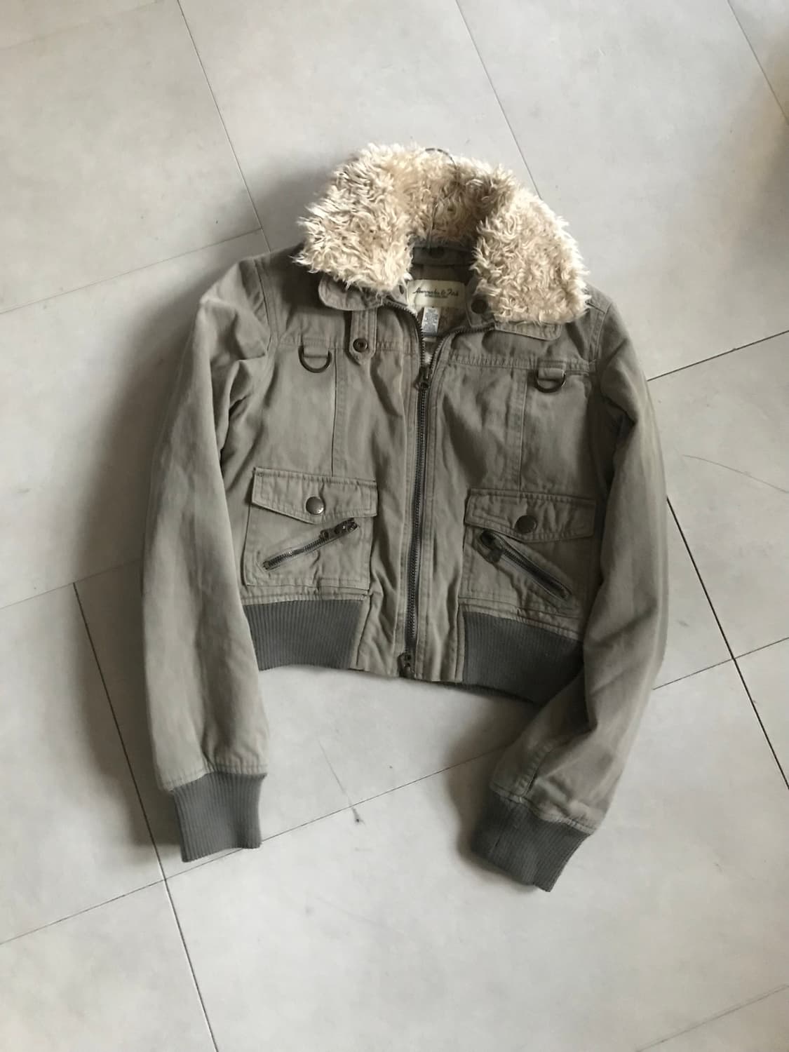 아베크롬비 카키 울프죠 누빔 자켓 상품이미지8