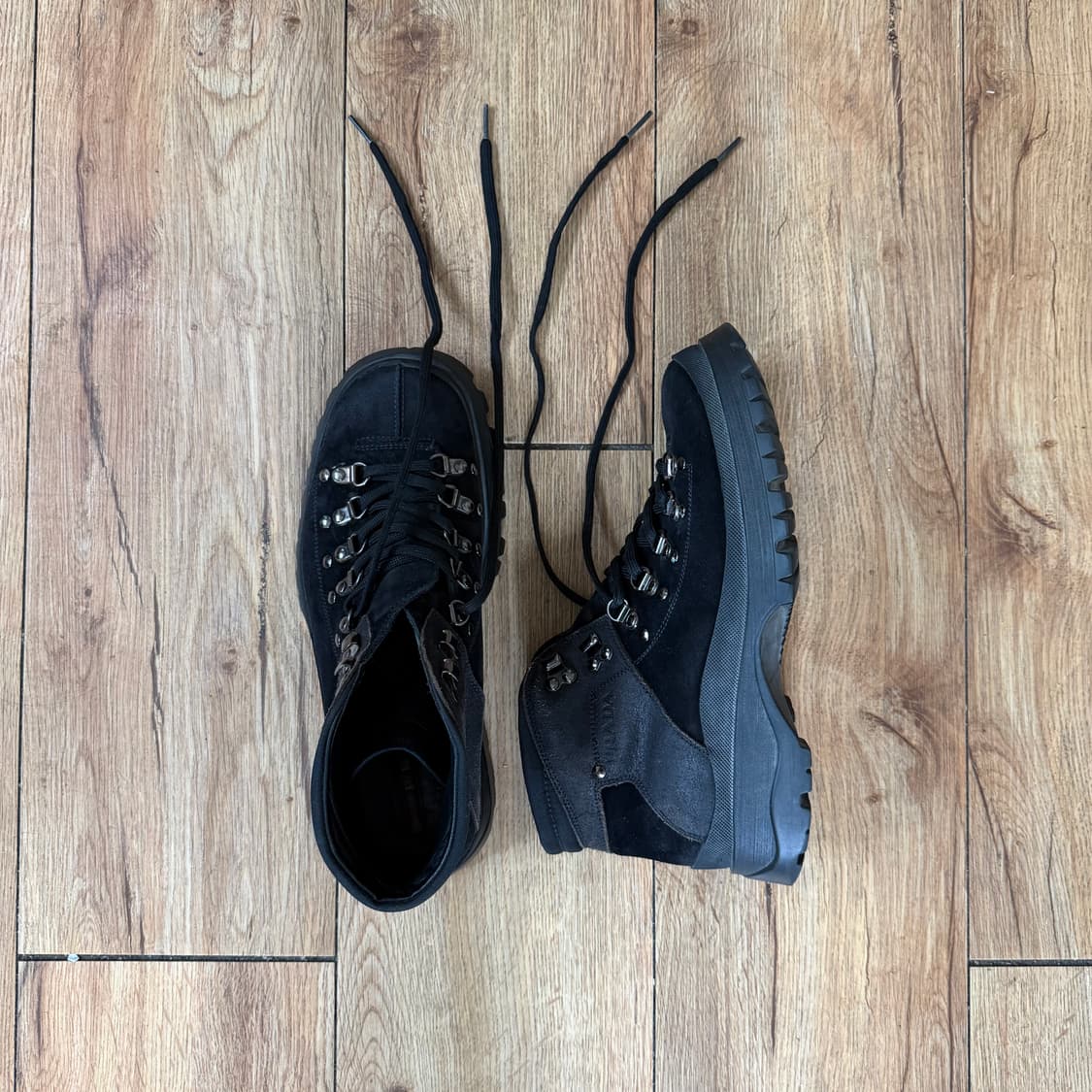 Prada Suede Hiking Boots 등산화 상품이미지4