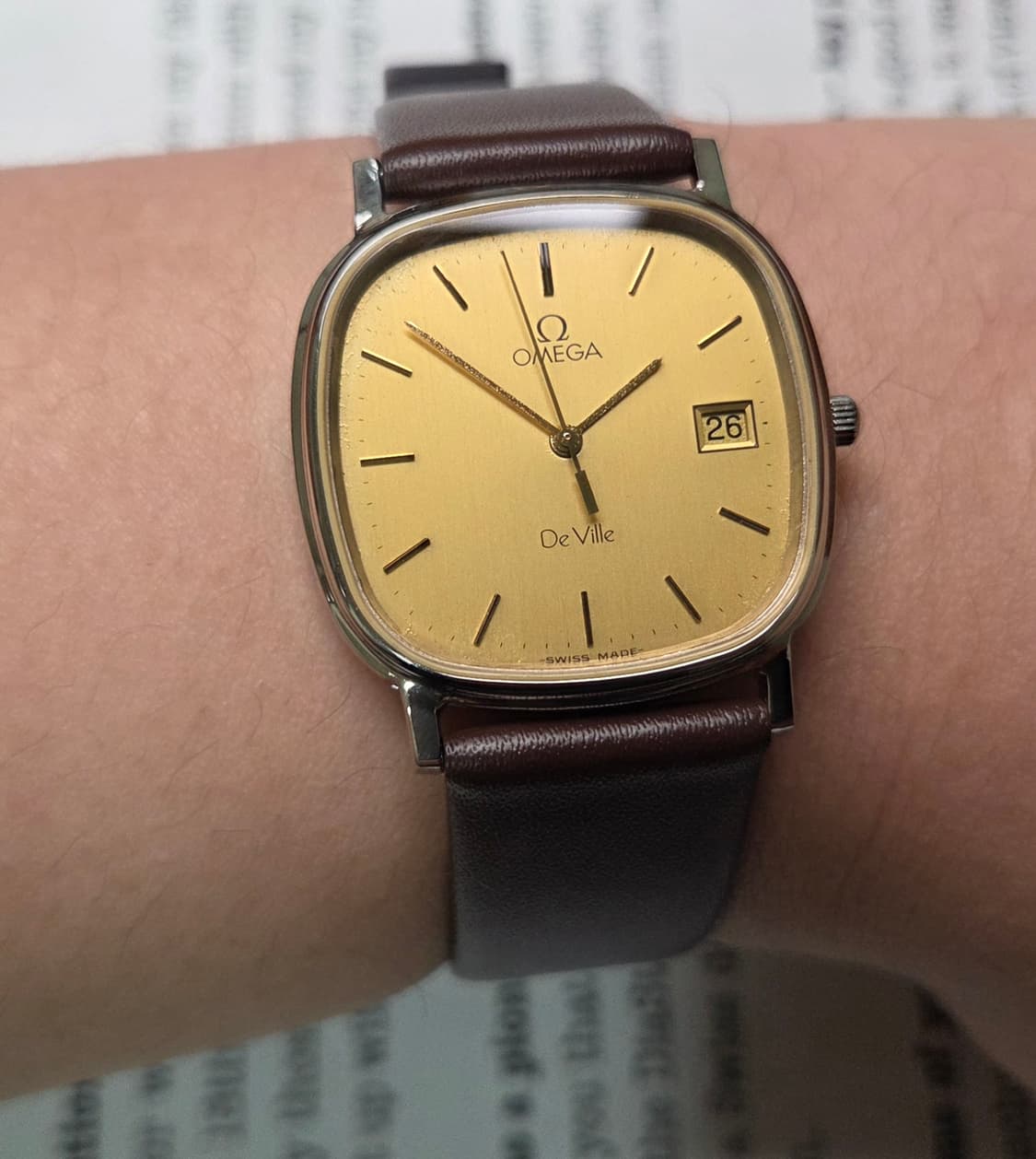 빈티지 오메가 드빌 라운드사각 샴골판 싱글데이트(쓰리침) 슬림 쿼츠 
 상품이미지10
