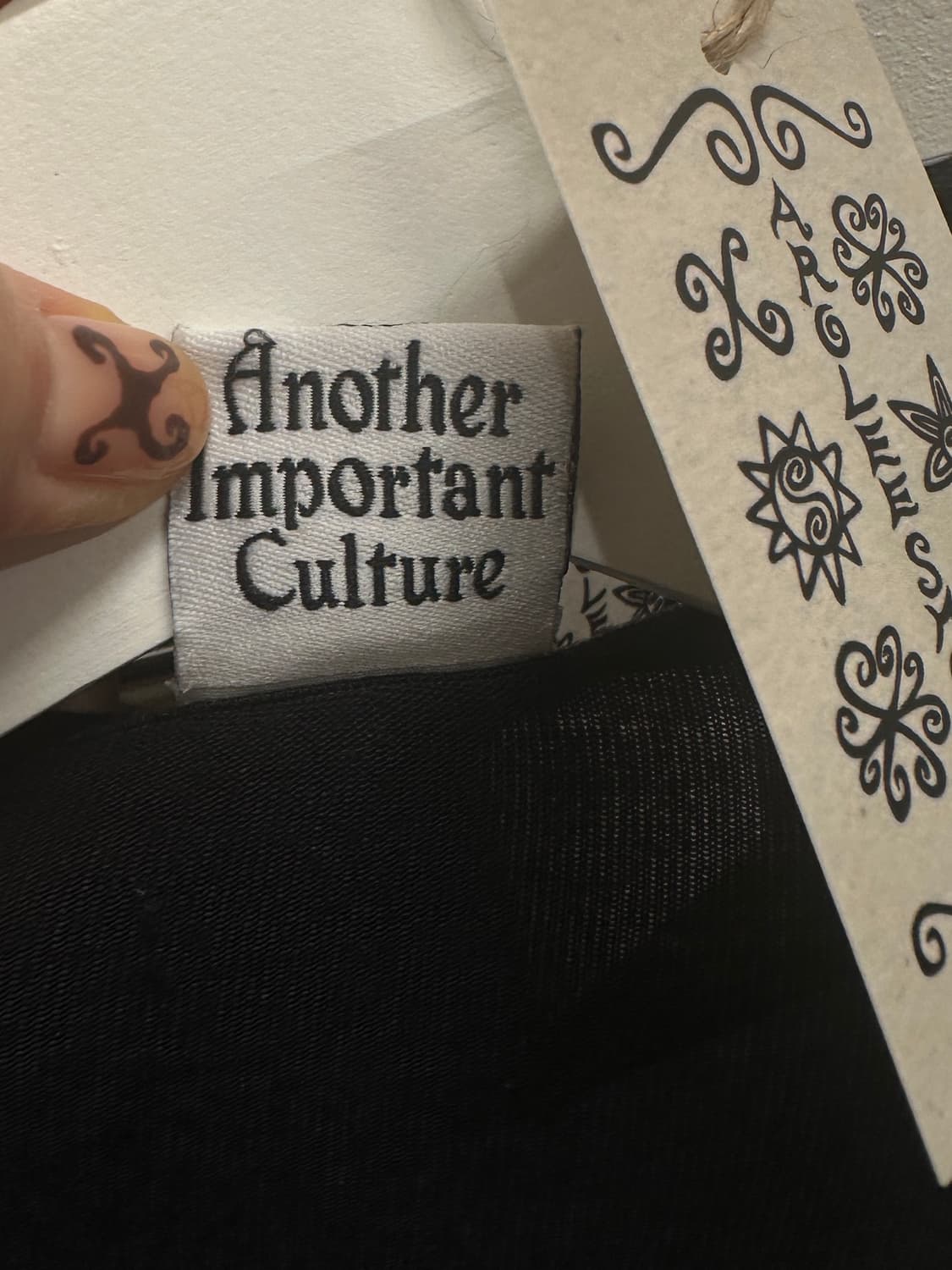 another important culture 탑 상품이미지5