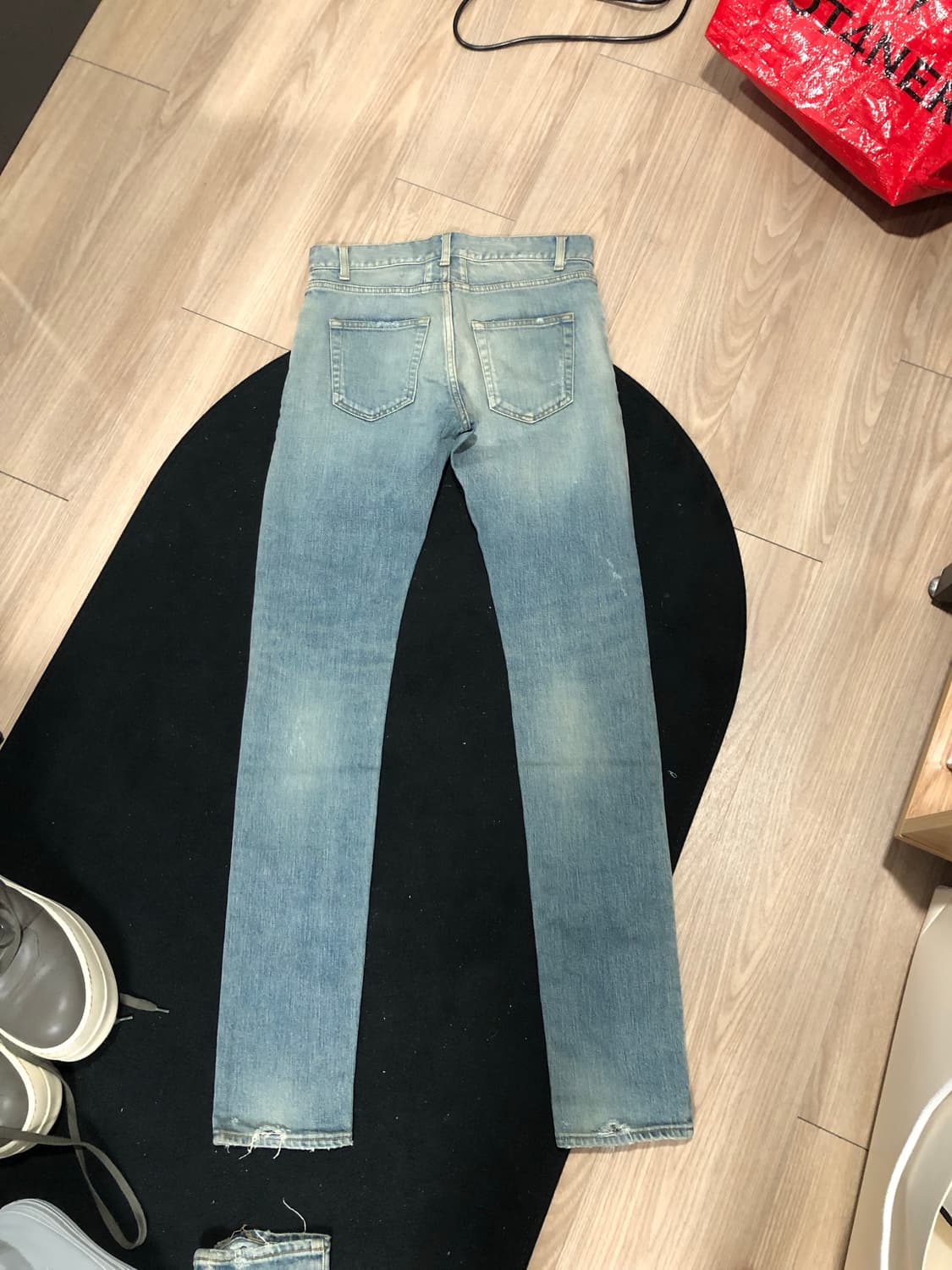 생로랑 15fw 28 디스진 상품이미지2