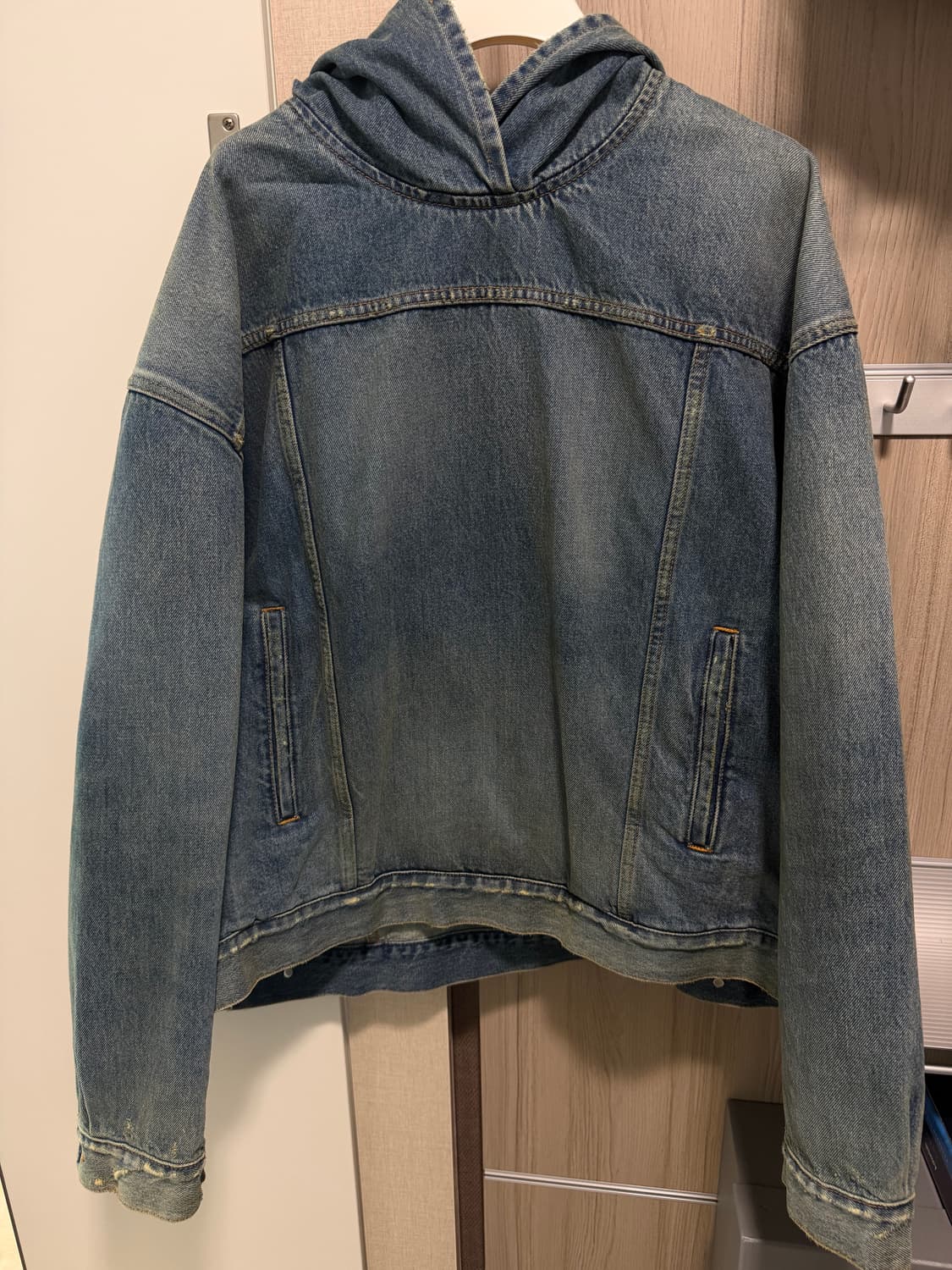 발렌시아가 후디 상품이미지1