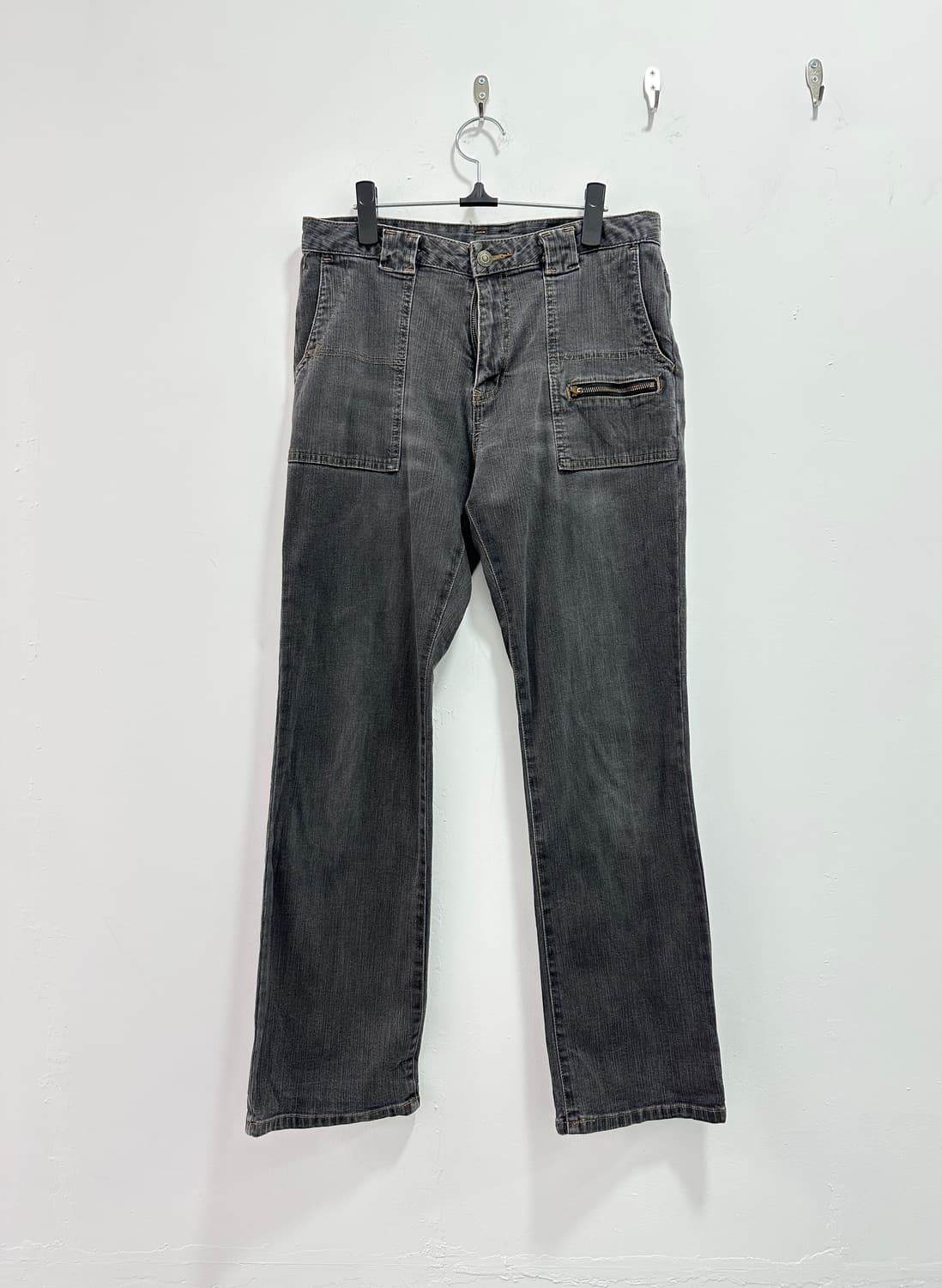 Gray zipper detail denim jeans  상품이미지4