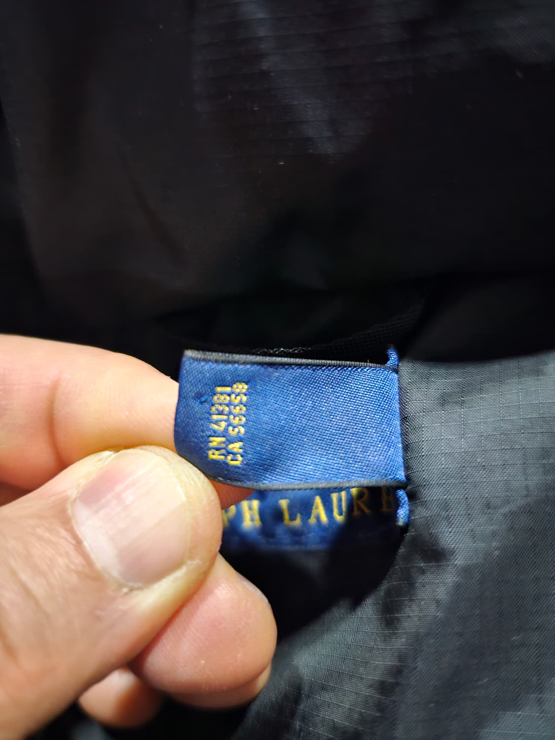 폴로 랄프로렌 블랙 다운패딩   100-105 상품이미지4