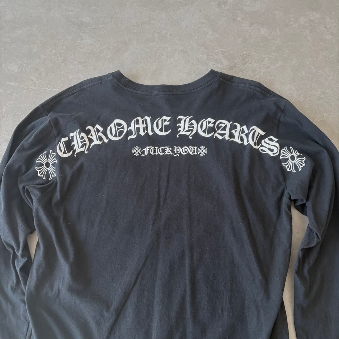 크롬하츠 스크립트 레터 로고 롱슬리브 L 상품이미지1