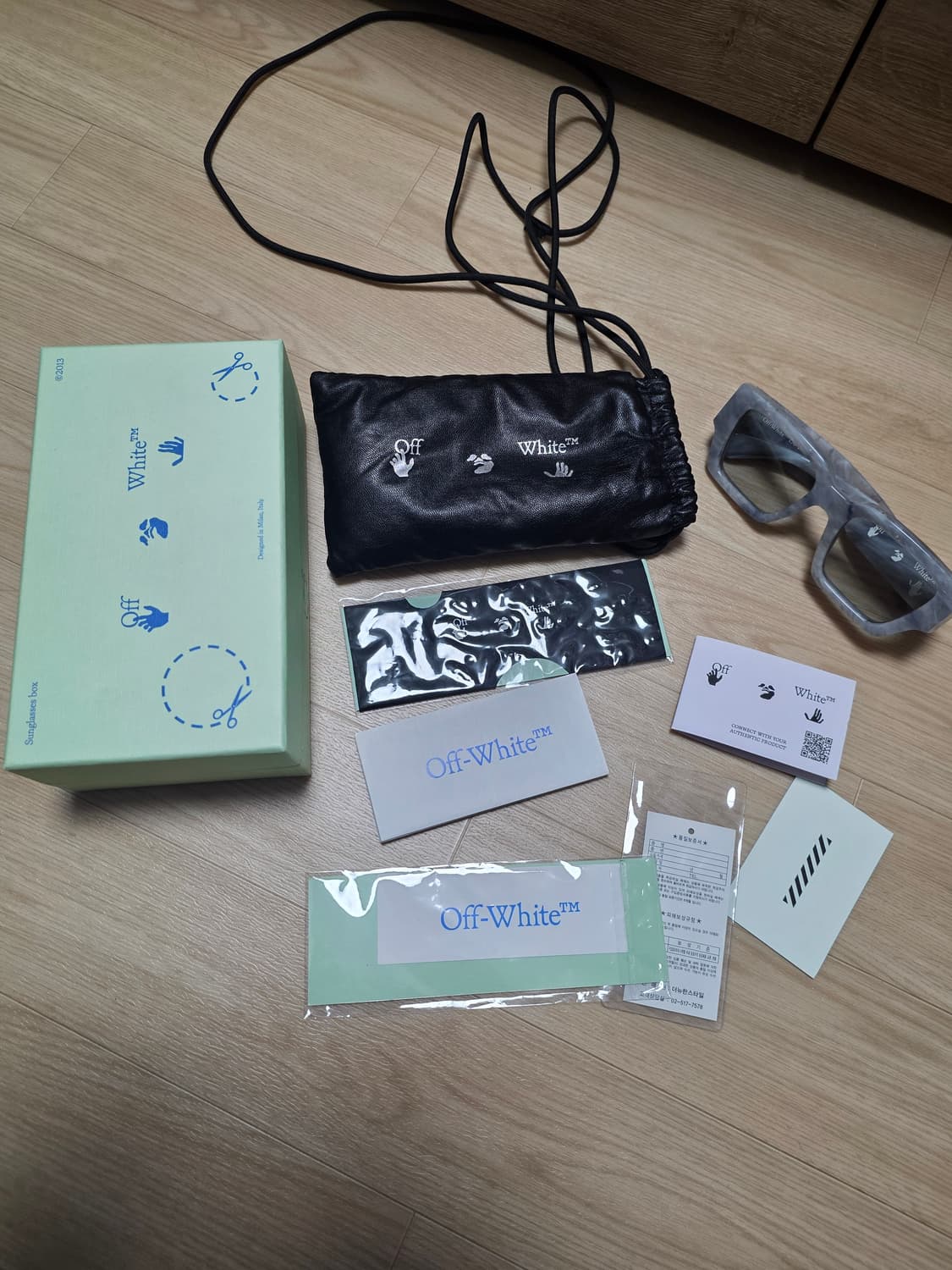 오프화이트 선글라스  상품이미지2