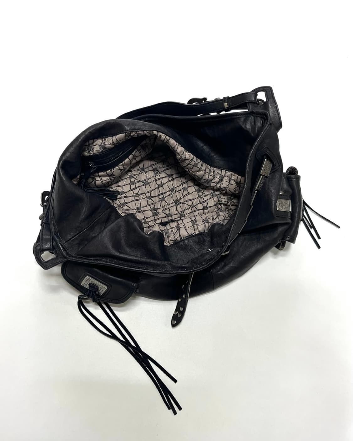 THOMAS WYLDE 스컬 벨트 레더백 상품이미지9