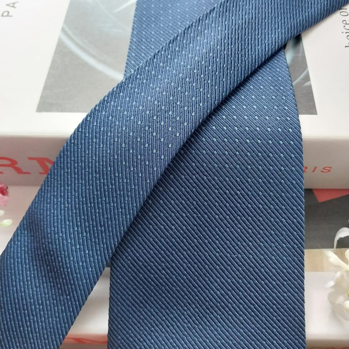 에르메스 실크 블루 도트 패턴 넥타이 8.9cm A+등급 K2232
 상품이미지4