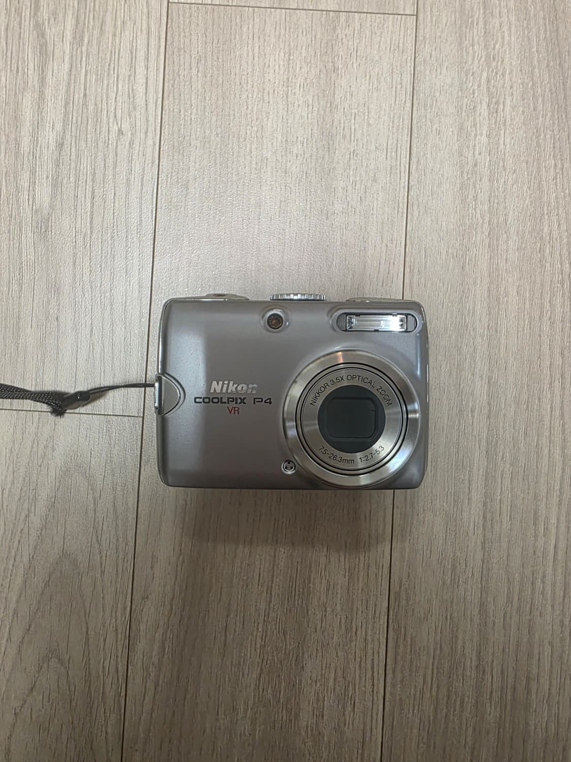 니콘 쿨픽스 p4 상품이미지1