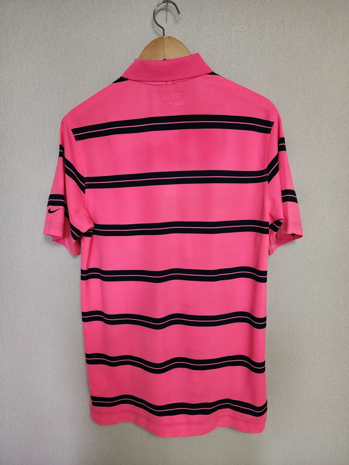 나이키 골프 핑크 블랙 스트라이프 반팔 카라티 상품이미지2