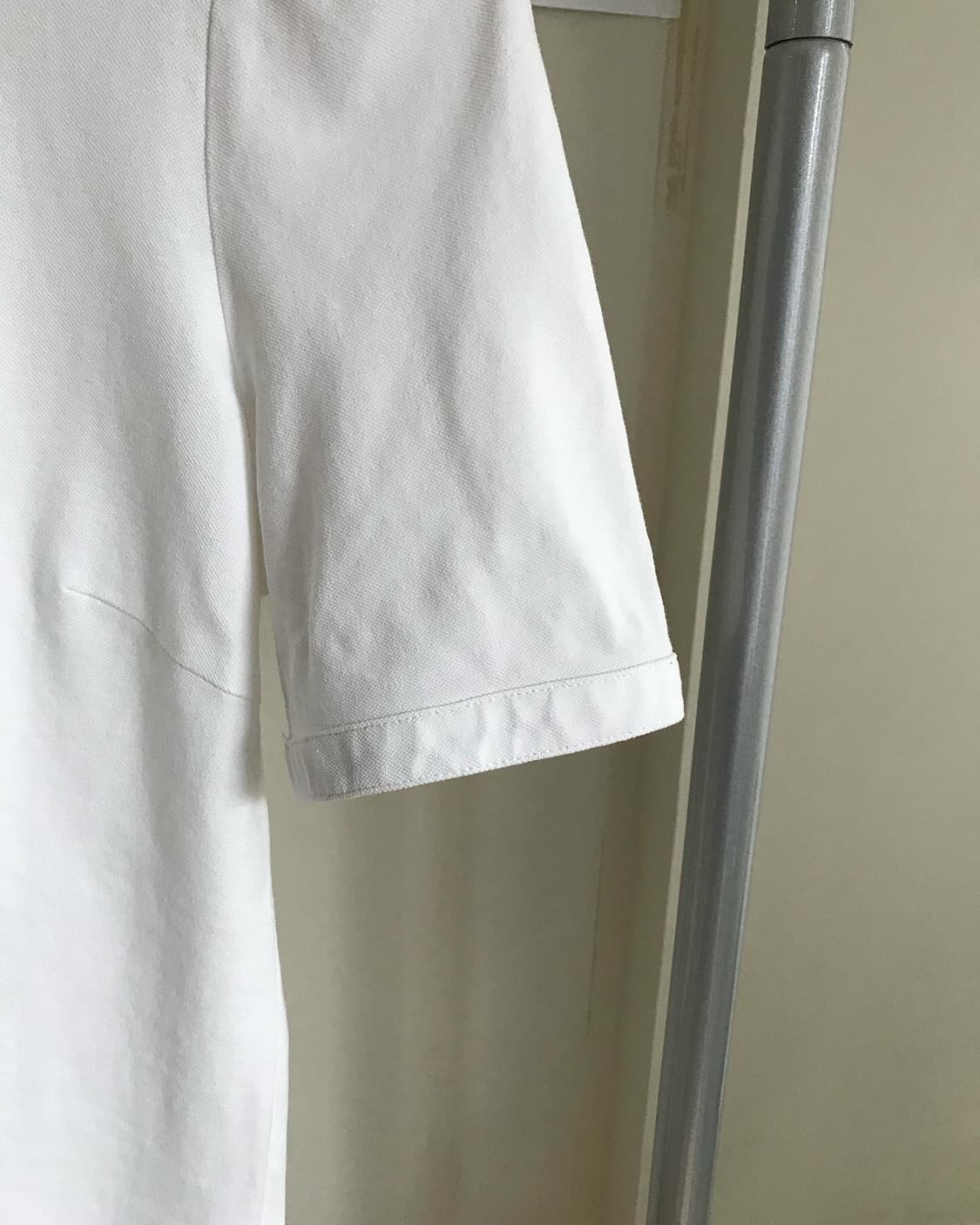 버버리 로고 금장 카라티 상품이미지4