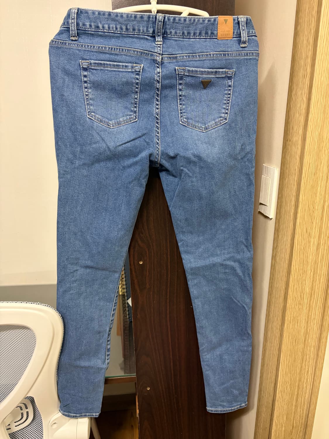 여자 게스 스키니진 상품이미지2