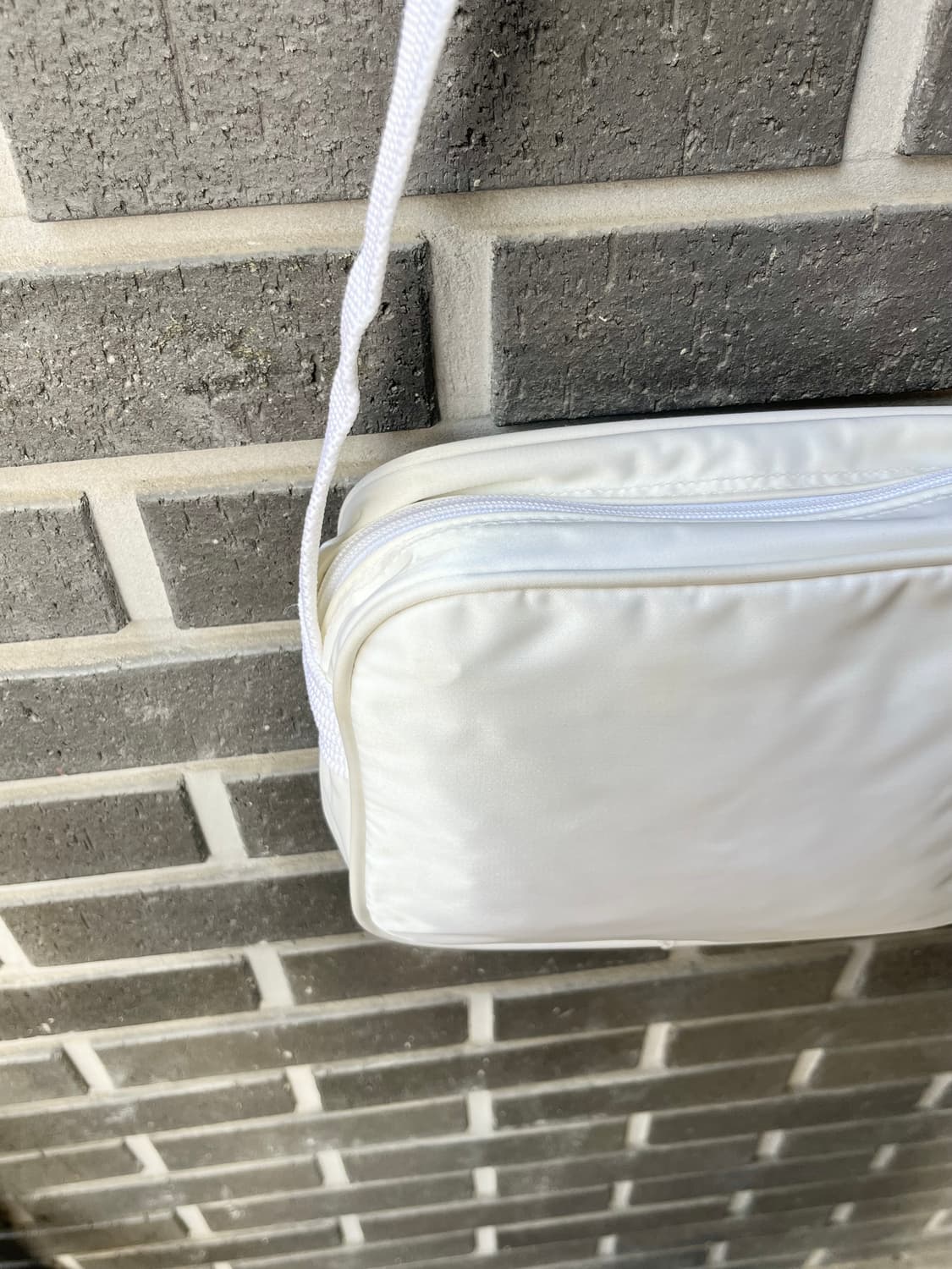 90s COURREGES 로고 크로스바디백 상품이미지5