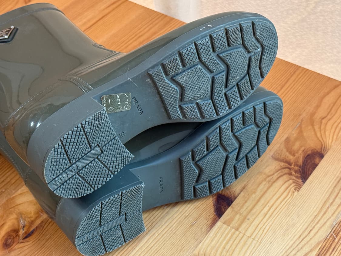 프라다 정품 여성 레인부츠 38사이즈 (볼좁은245까지) 상품이미지10