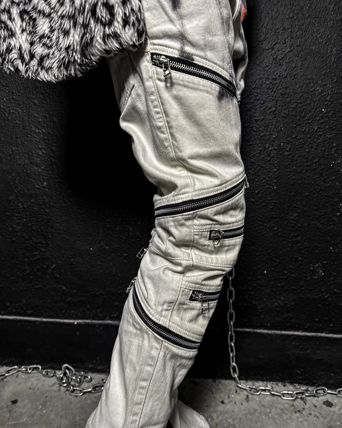 VOGUISH – Multi-Zip Slim Denim Pants 상품이미지5
