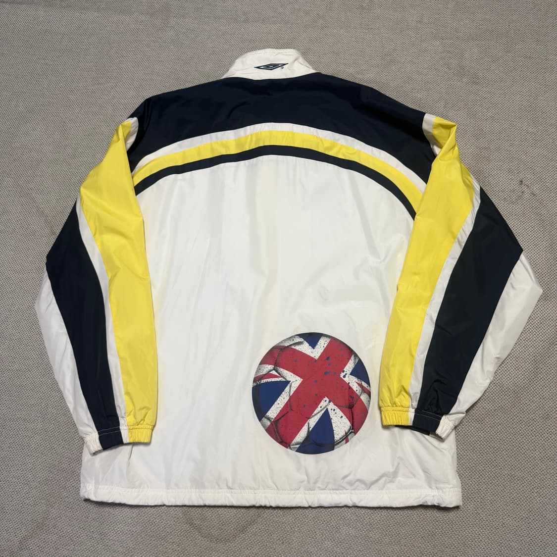 엄브로 올드스쿨 바람막이 상품이미지5