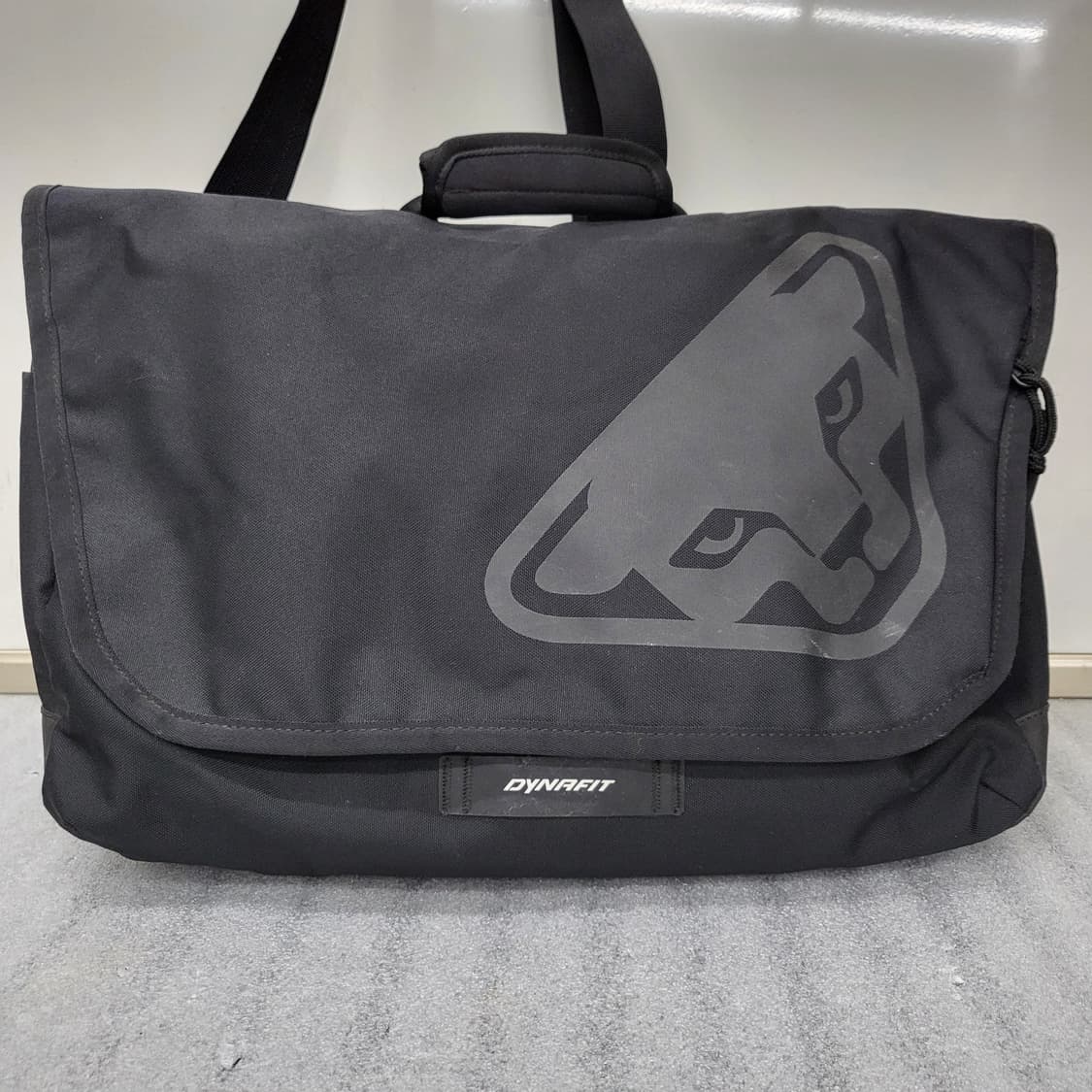 다이나핏 정품 메신저백 40x27x12cm 상품이미지2