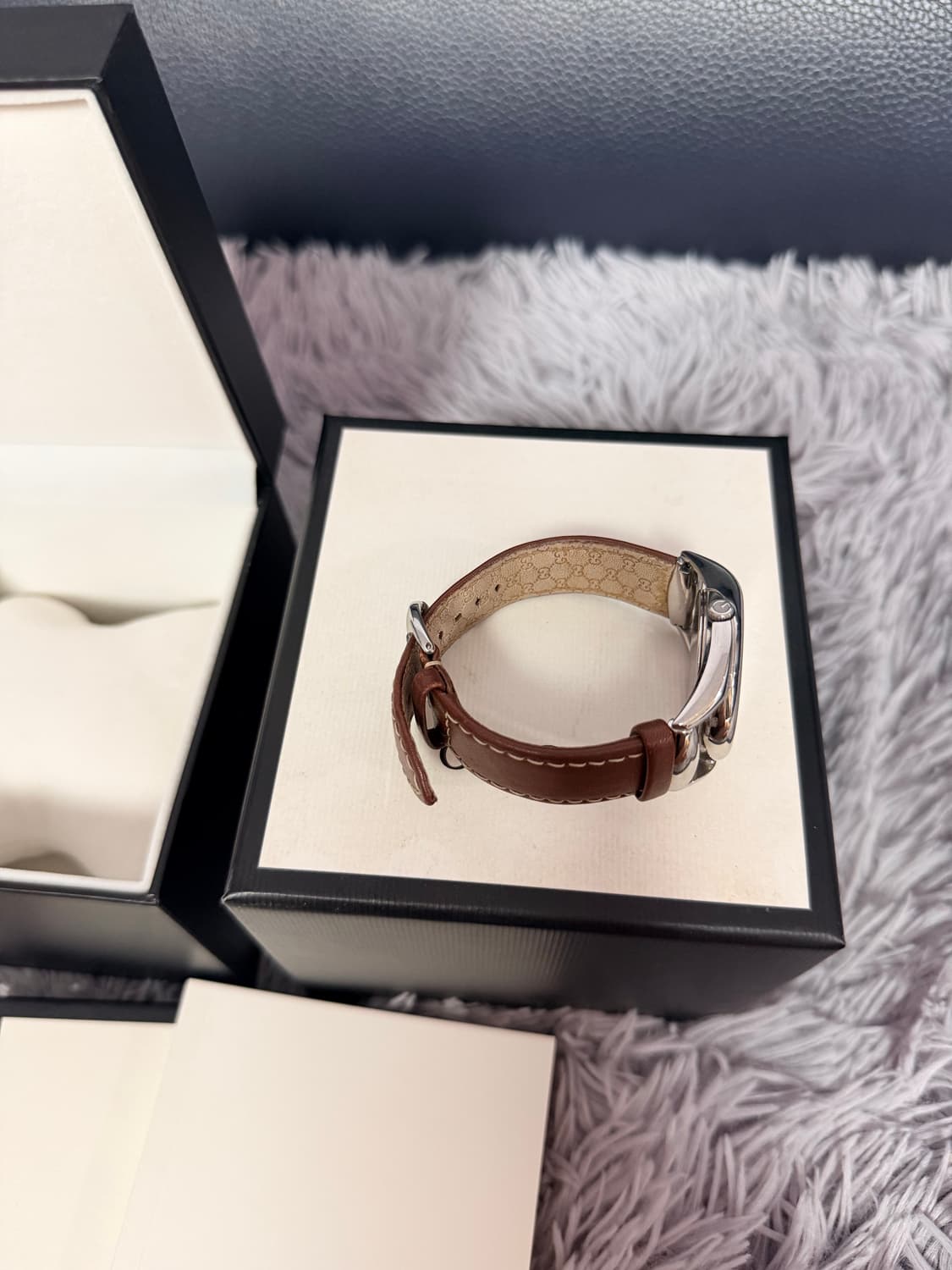 구찌 홀스빗 쿼츠 시계 여성 상품이미지9