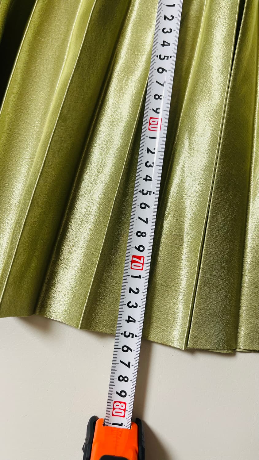 페이퍼문 올리브 플리츠 롱 새틴 스커트 55 상품이미지6