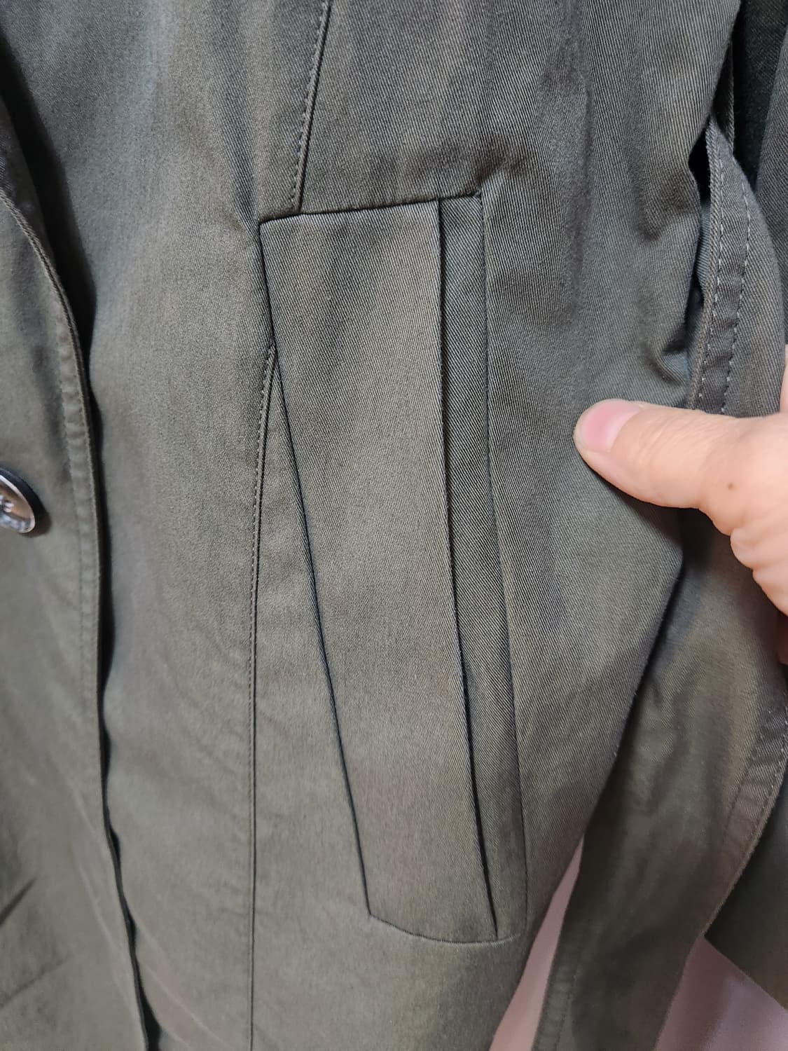 듀엘 카키색 롱 트렌치코트 상품이미지6