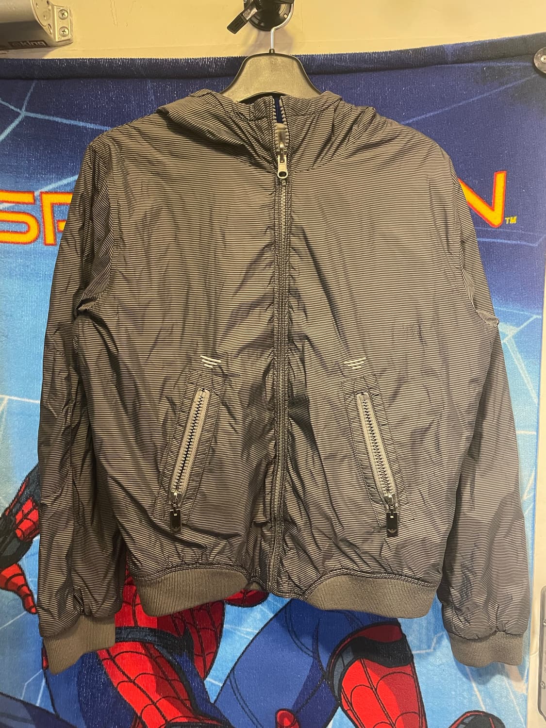 여성 아르마니 바람막이 실측50 기장53 상품이미지7