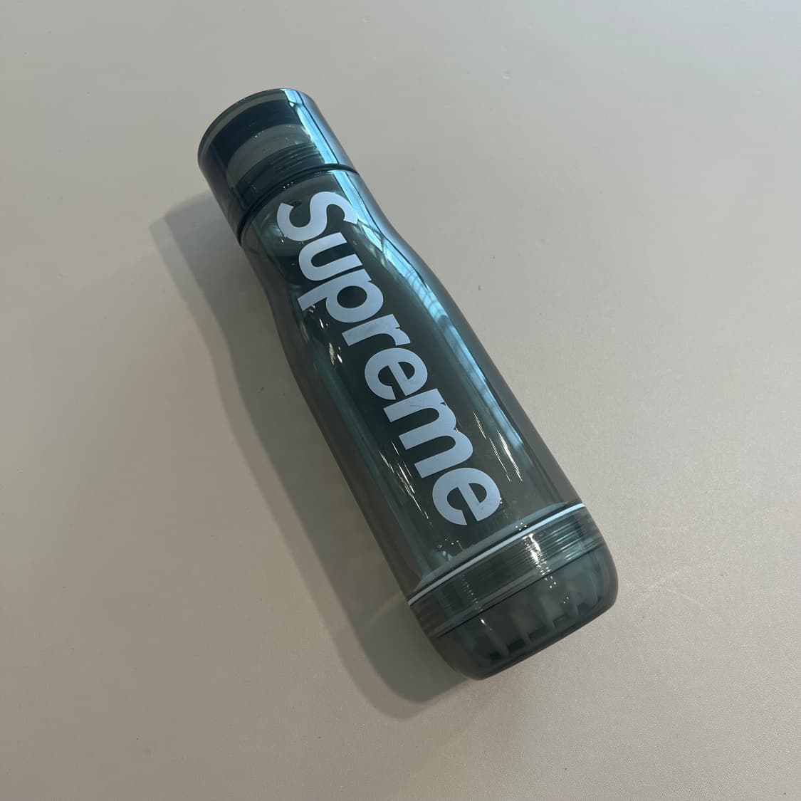 슈프림 조쿠Zoku 물병 블랙 상품이미지1