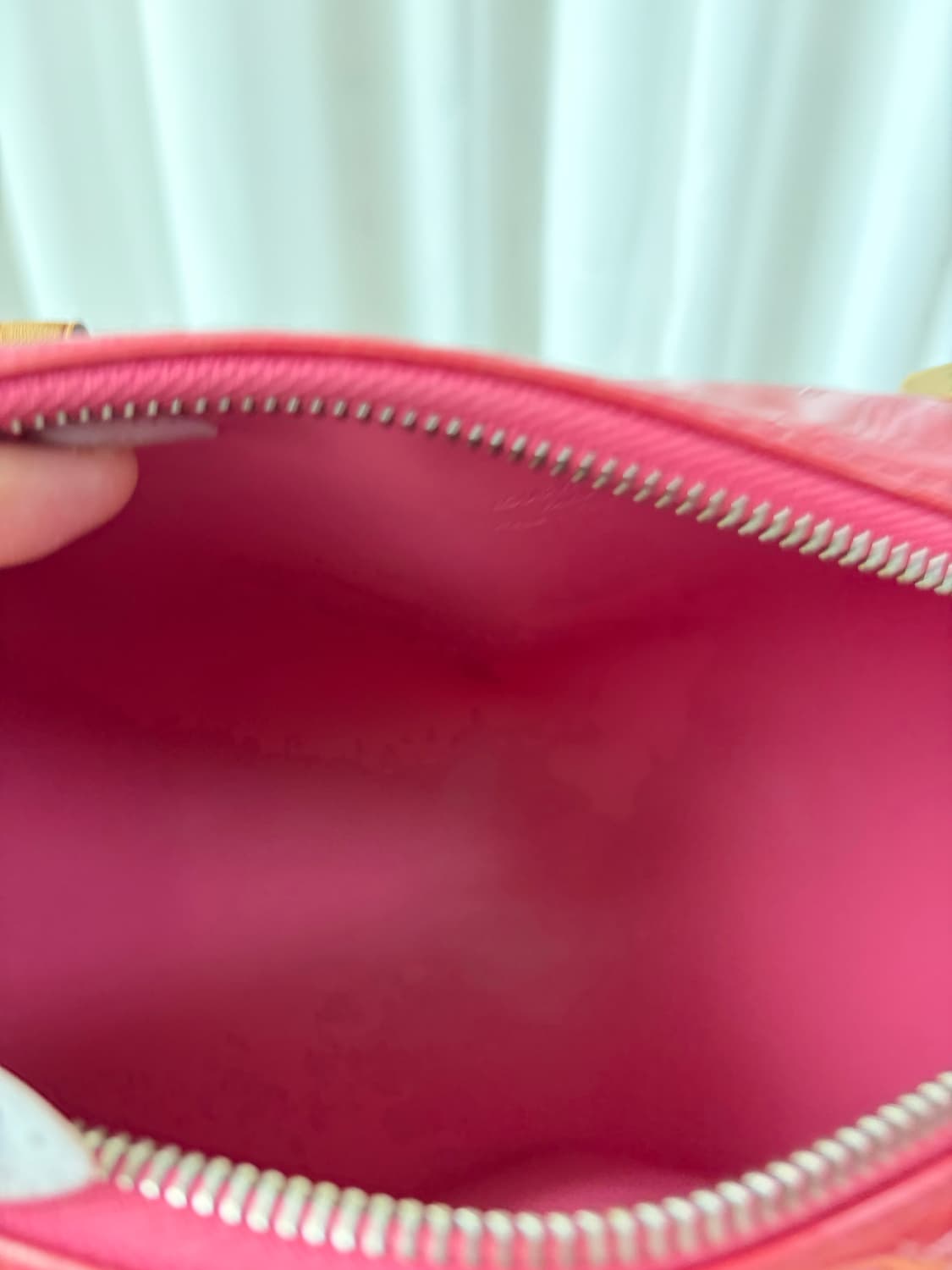 루이비통 베르니 파피용 핑크 숄더백 상품이미지8