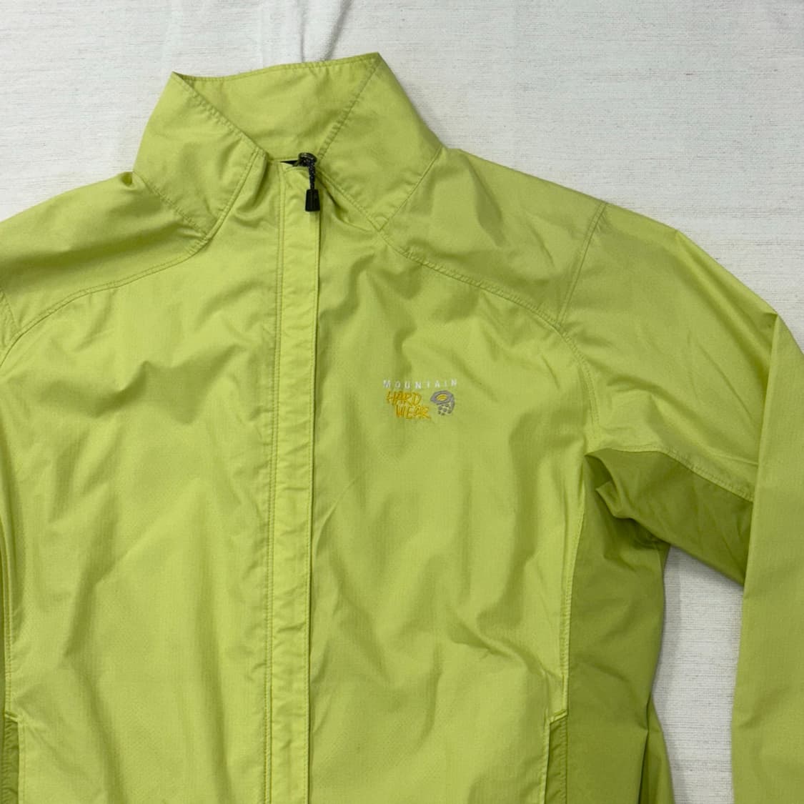 Mountain hardwear 여성 바람막이 상품이미지2