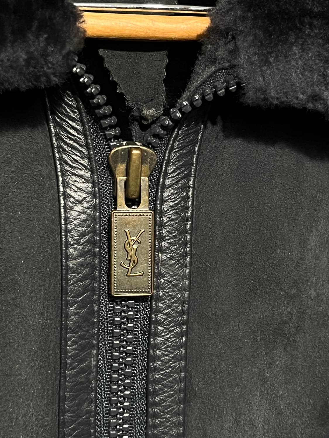 입생로랑 먕가죽 무스탕 시어링 자켓 상품이미지4