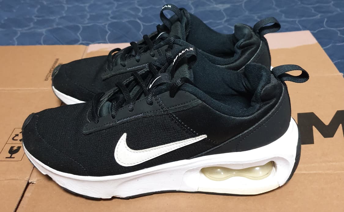 나이키 에어맥스 인터락 라이트 블랙 (245) 상품이미지3