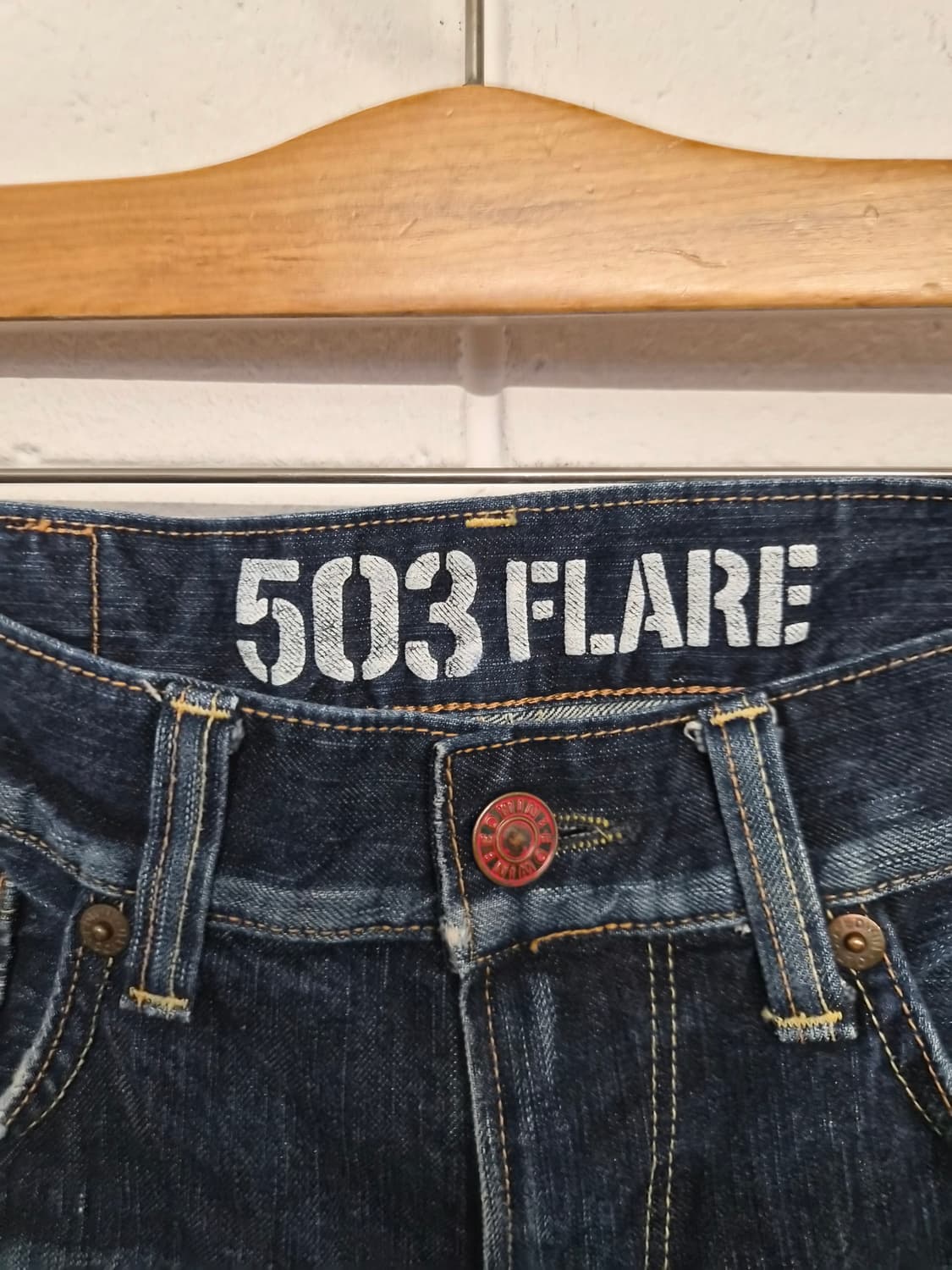 32) EDWIN 에드윈 503 블루트립 플레어진(부츠컷) 팝니다 상품이미지3