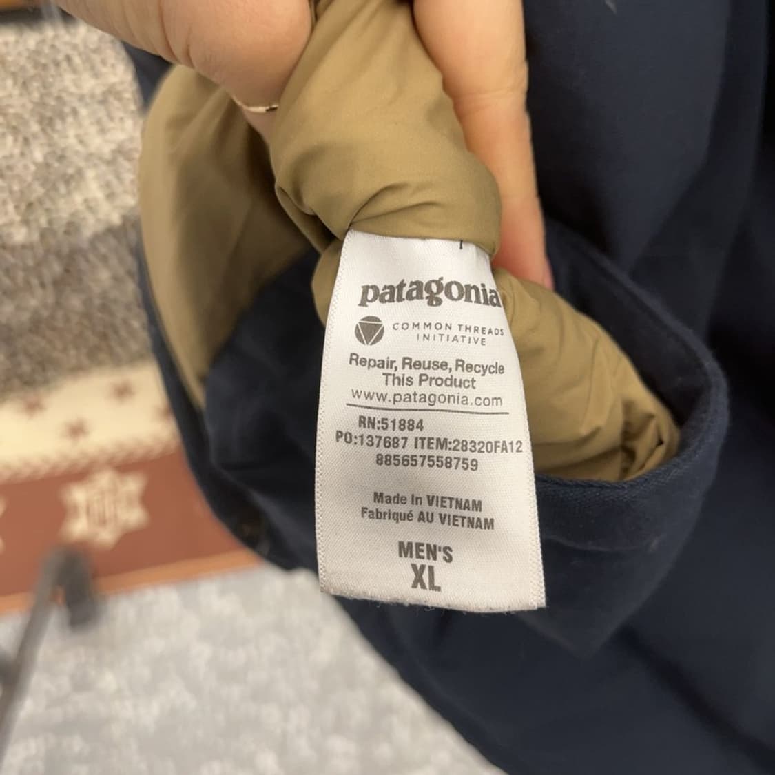 파타고니아 비비 올드스쿨 레트로 다운 패딩 XL C09178 상품이미지6