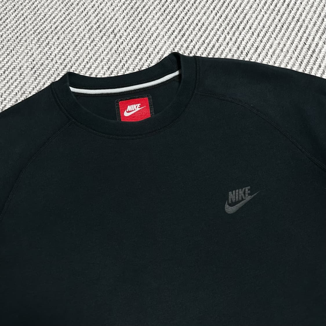 [L] Nike 나이키 테크팩 라운드 맨투맨 상품이미지3