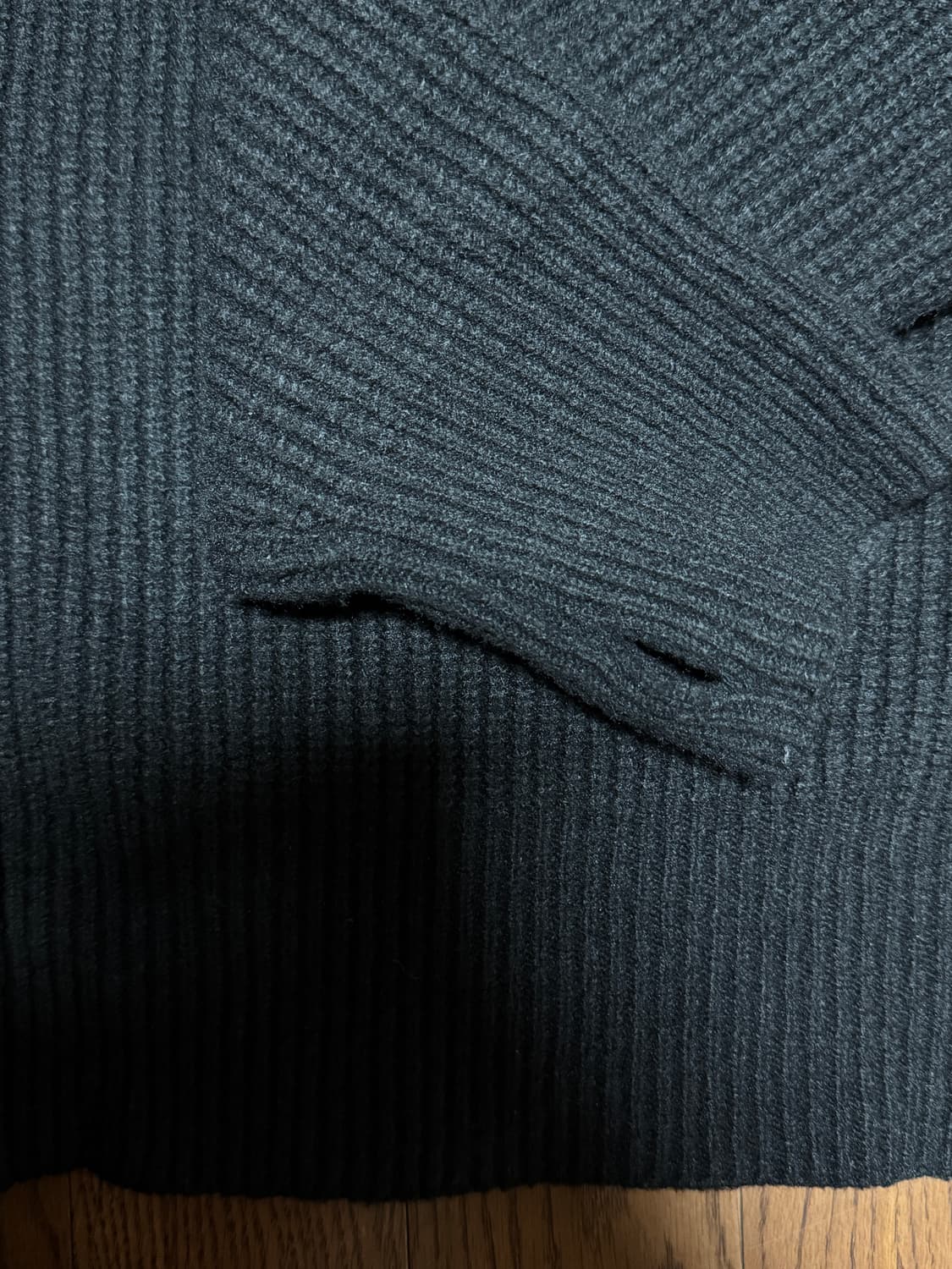 비슬로우 집업 니트 상품이미지3