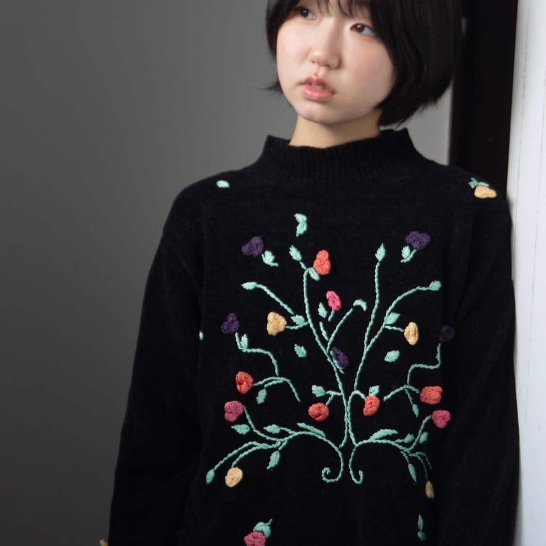 블랙 가든 플라워 자수 니트 상품이미지2