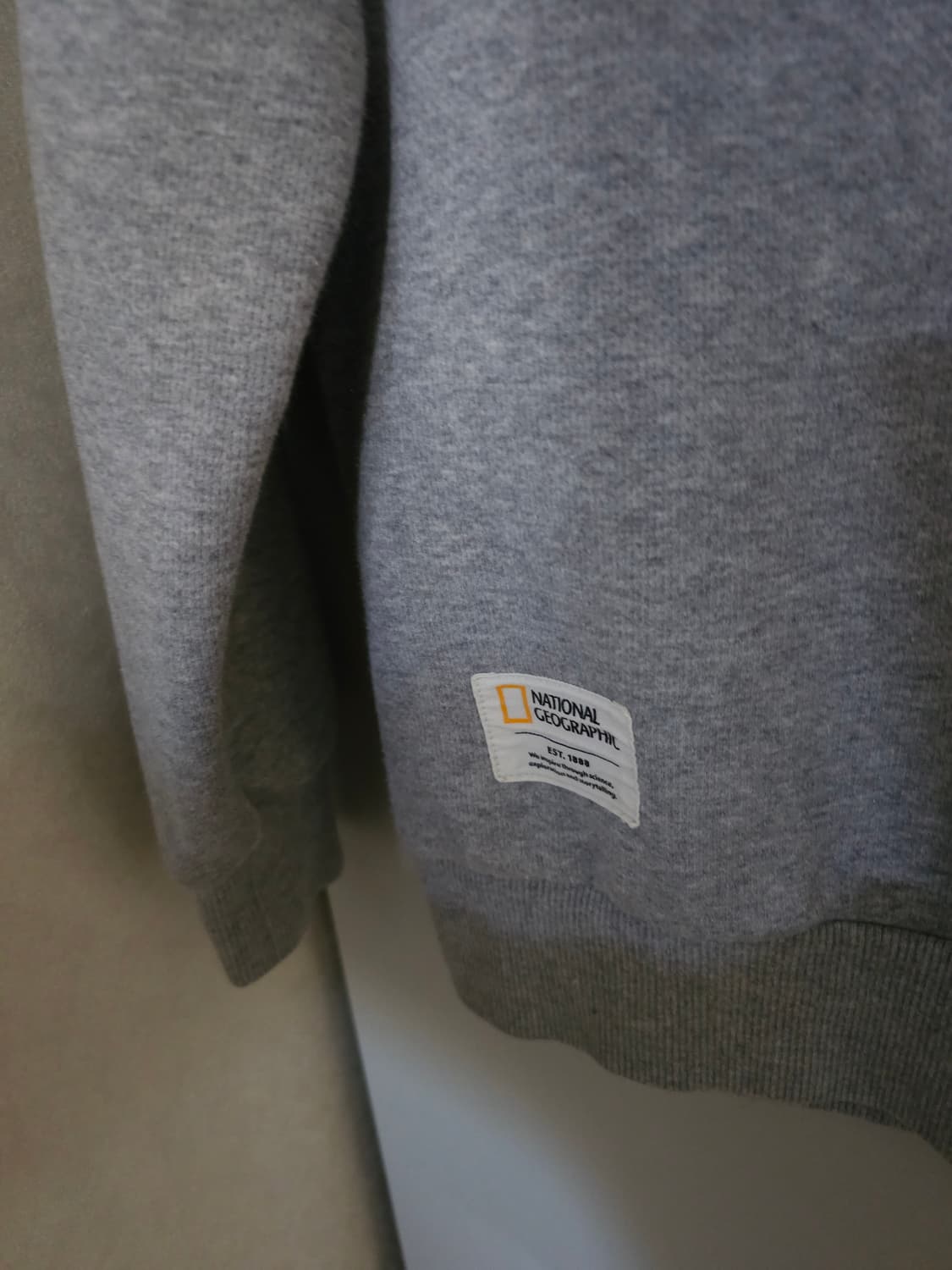 내셔널지오그래픽 맨투맨 티셔츠 상품이미지3