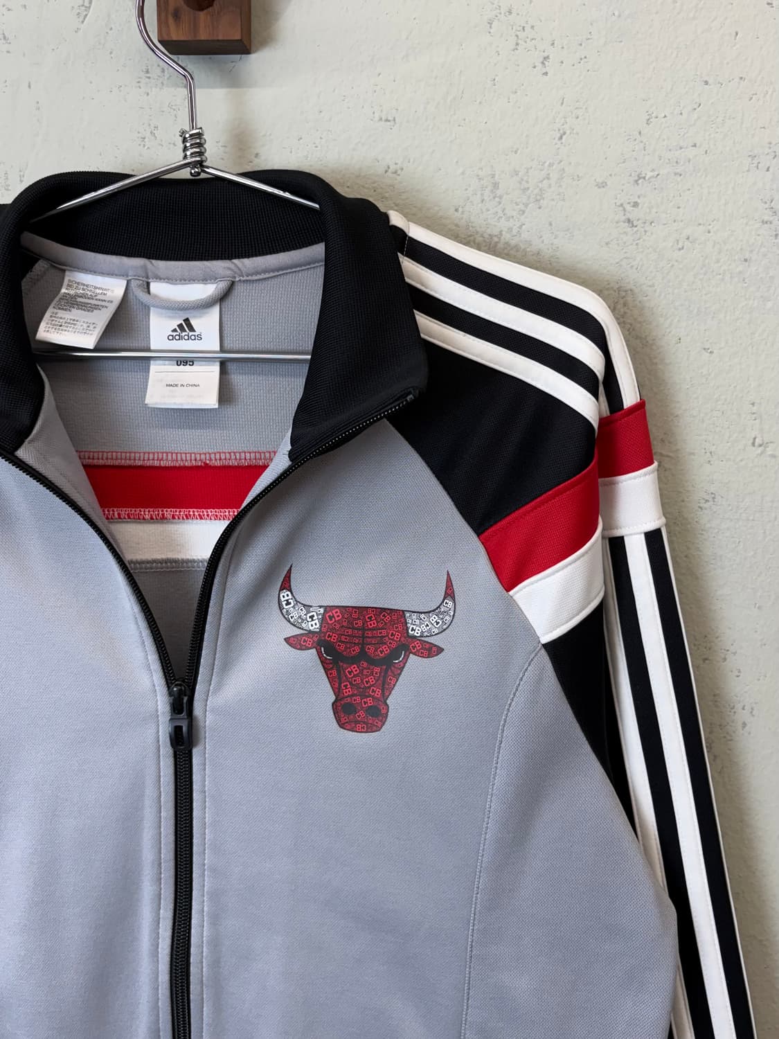 아디다스 NBA 시카고 불스 트랙탑 져지 상품이미지3